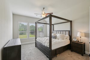 Livermore St-L2404-027.jpg