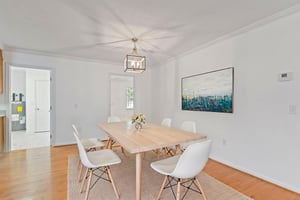 DSC03722 virtually staged.jpeg