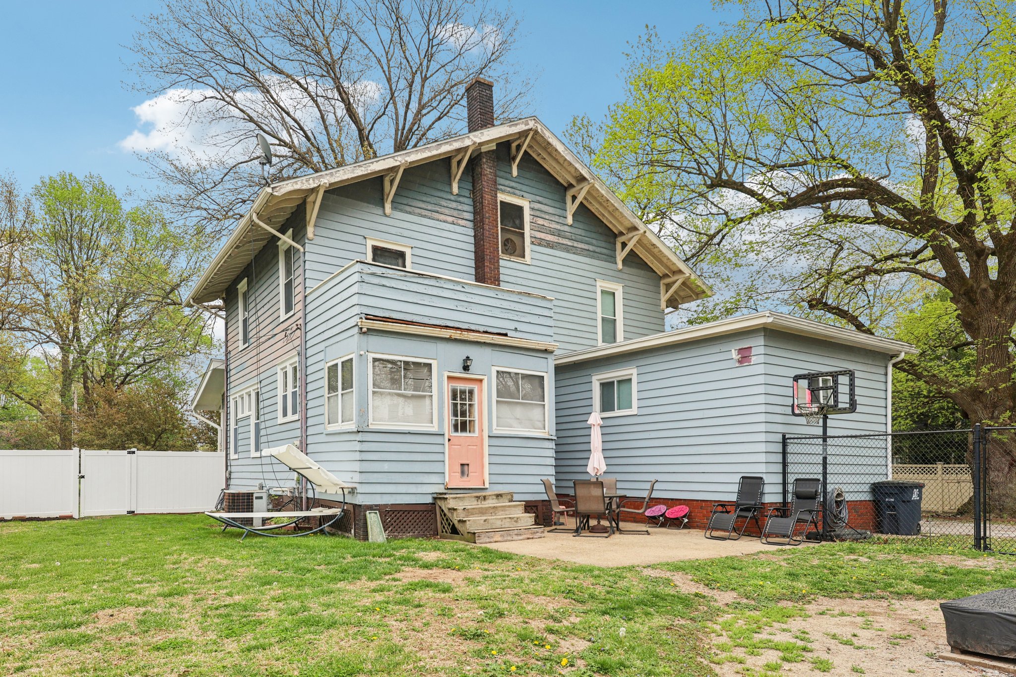 615 N Montgomery Ave-S1604-037.jpg