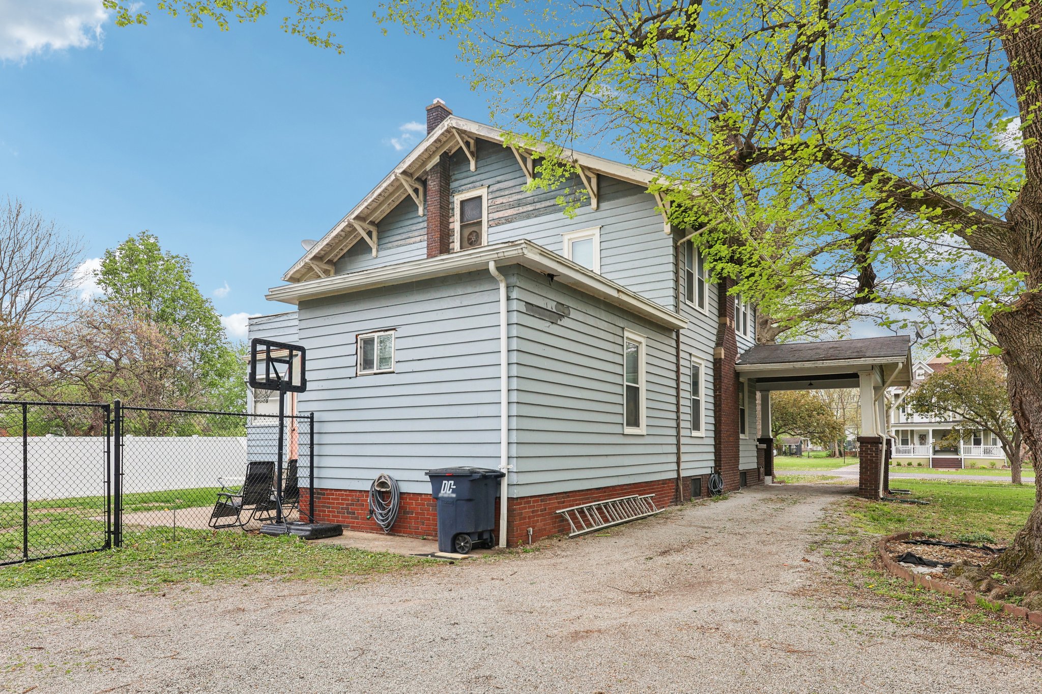 615 N Montgomery Ave-S1604-040.jpg