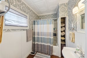 615 N Montgomery Ave-S1604-025.jpg