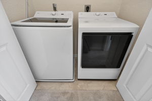  Photo 48
