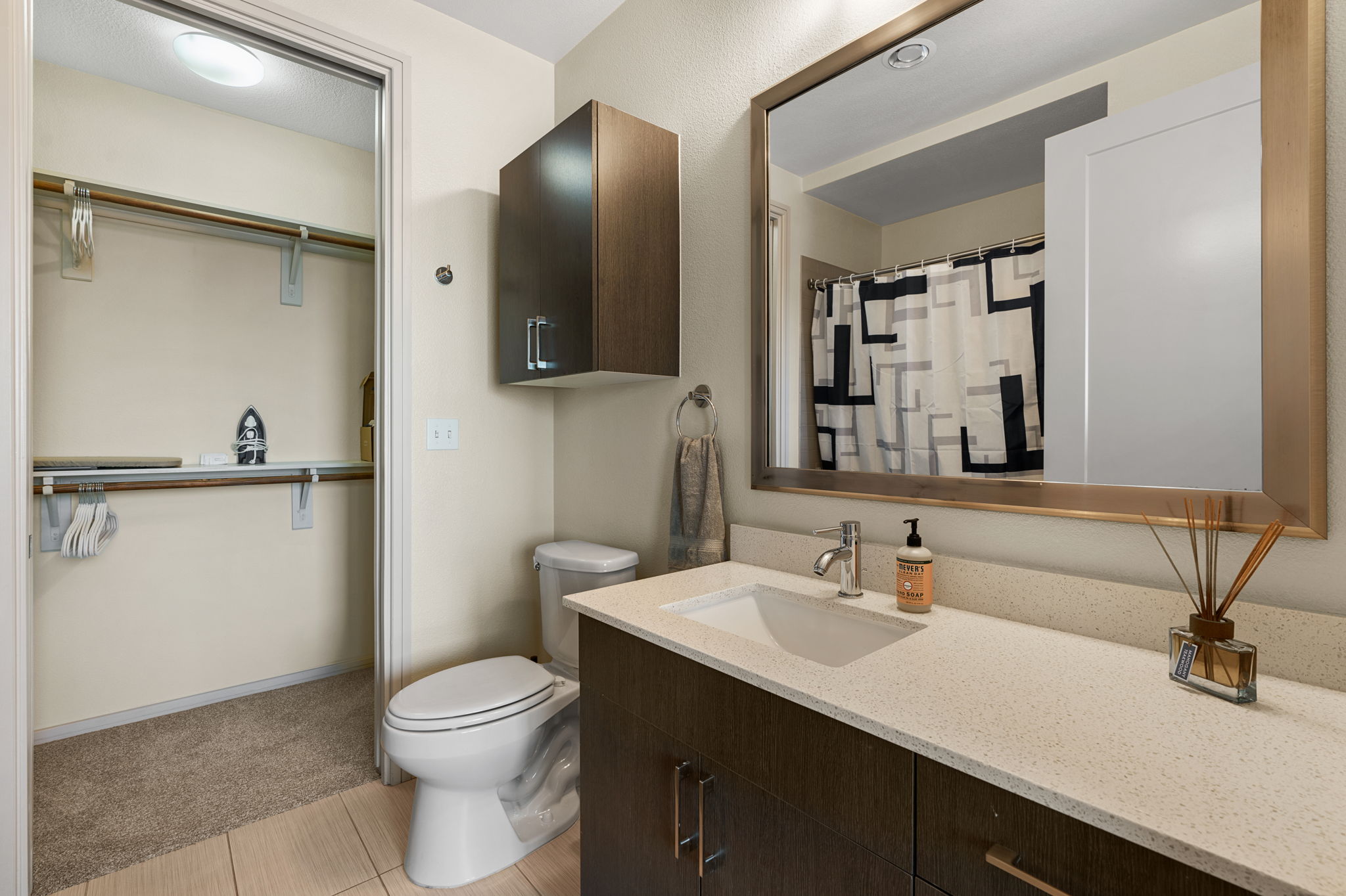 615 W 7th St, Austin, TX 78701, USA Photo 32