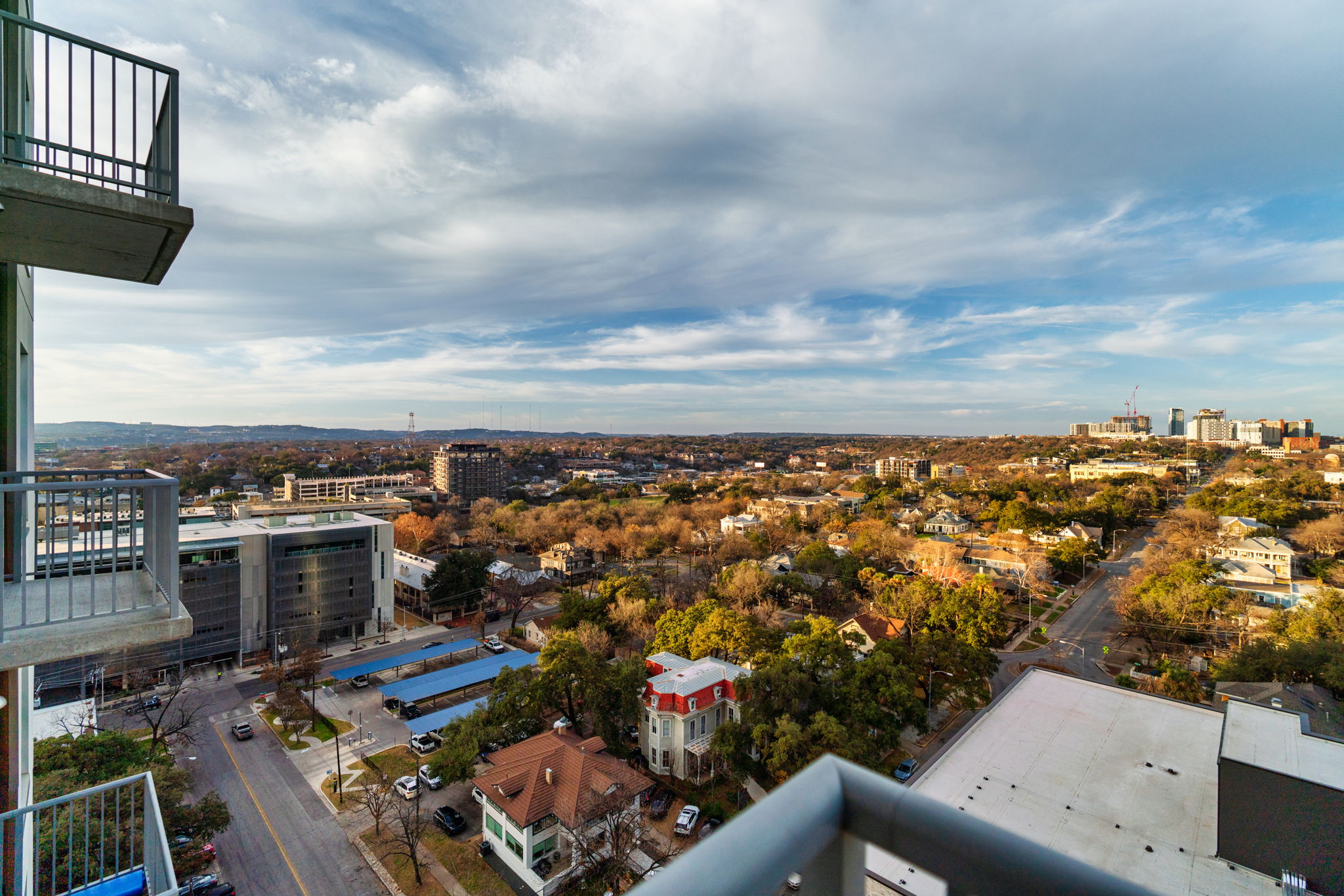 615 W 7th St, Austin, TX 78701, USA Photo 64