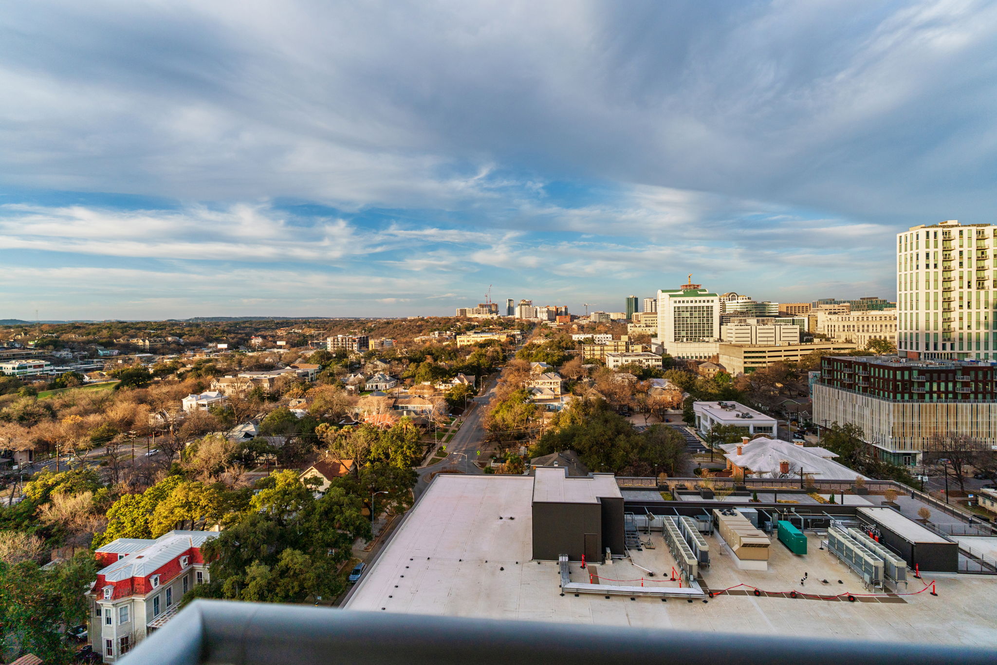 615 W 7th St, Austin, TX 78701, USA Photo 62