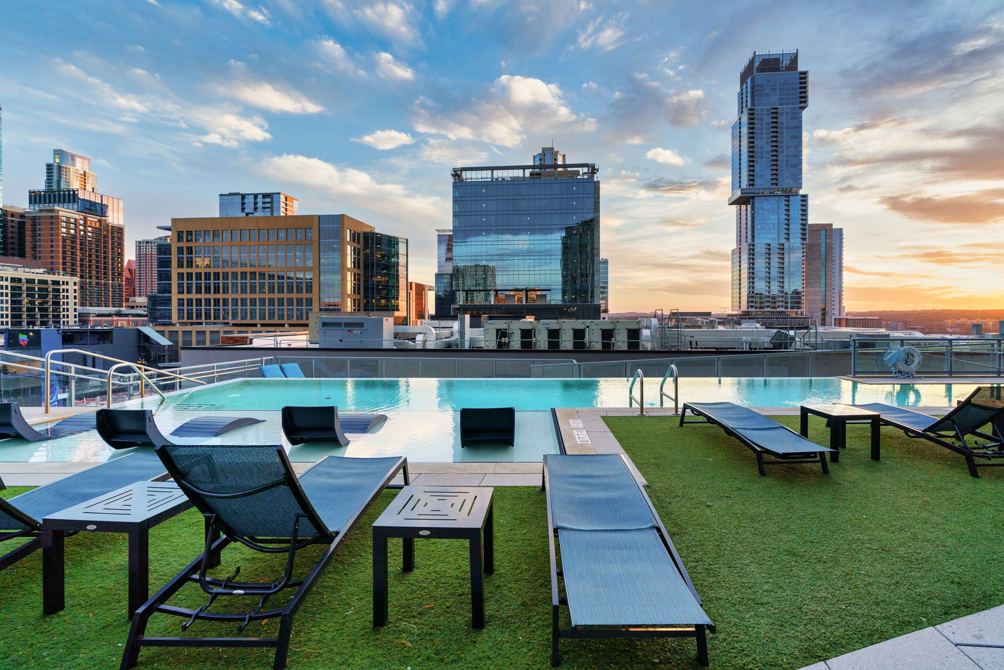 615 W 7th St, Austin, TX 78701, USA Photo 15