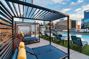 615 W 7th St, Austin, TX 78701, USA Photo 11