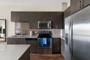 615 W 7th St, Austin, TX 78701, USA Photo 44