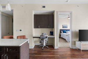 615 W 7th St, Austin, TX 78701, USA Photo 43