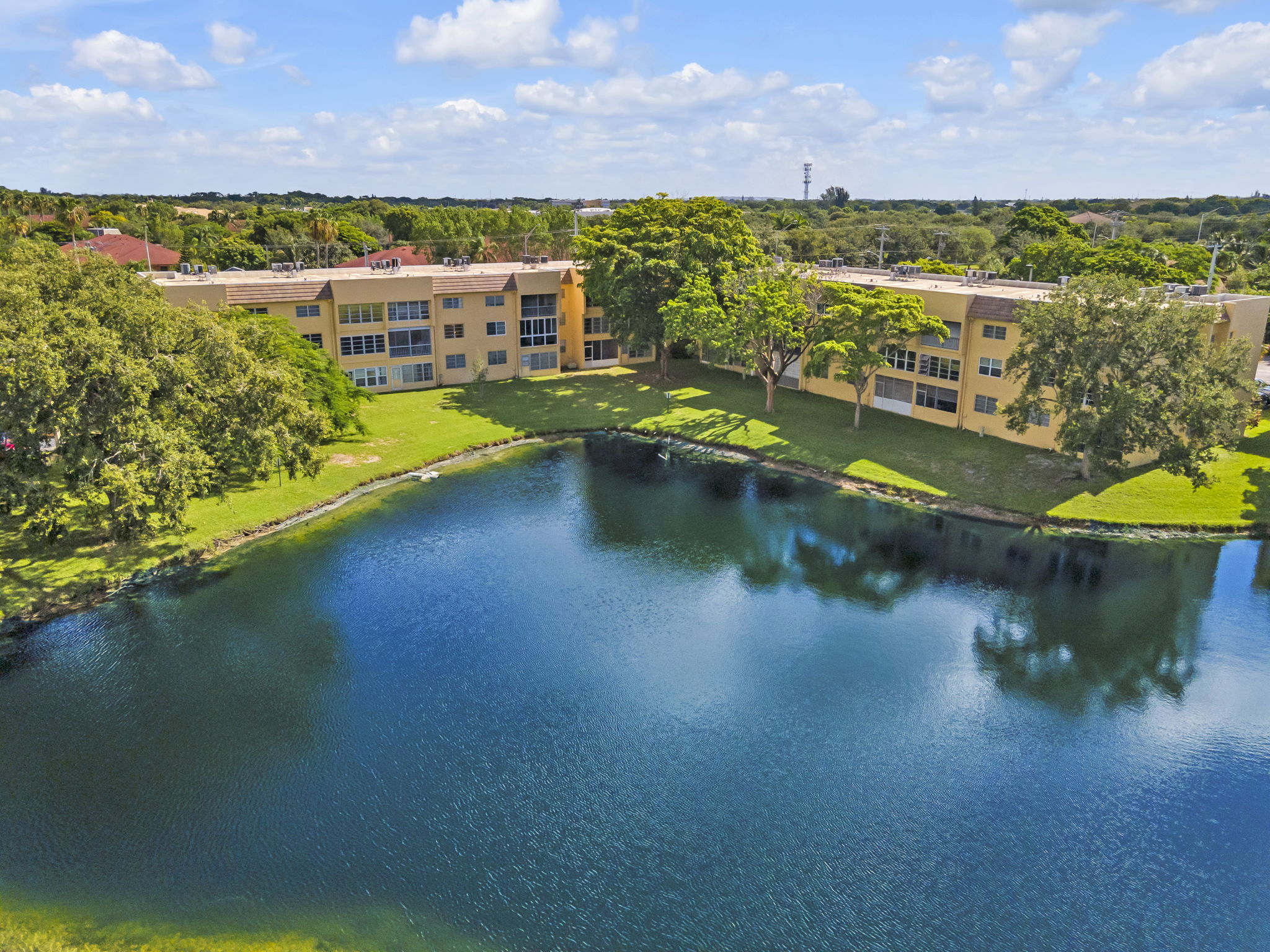 Bermuda Club Lake