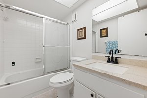Guest Bathroom.jpg
