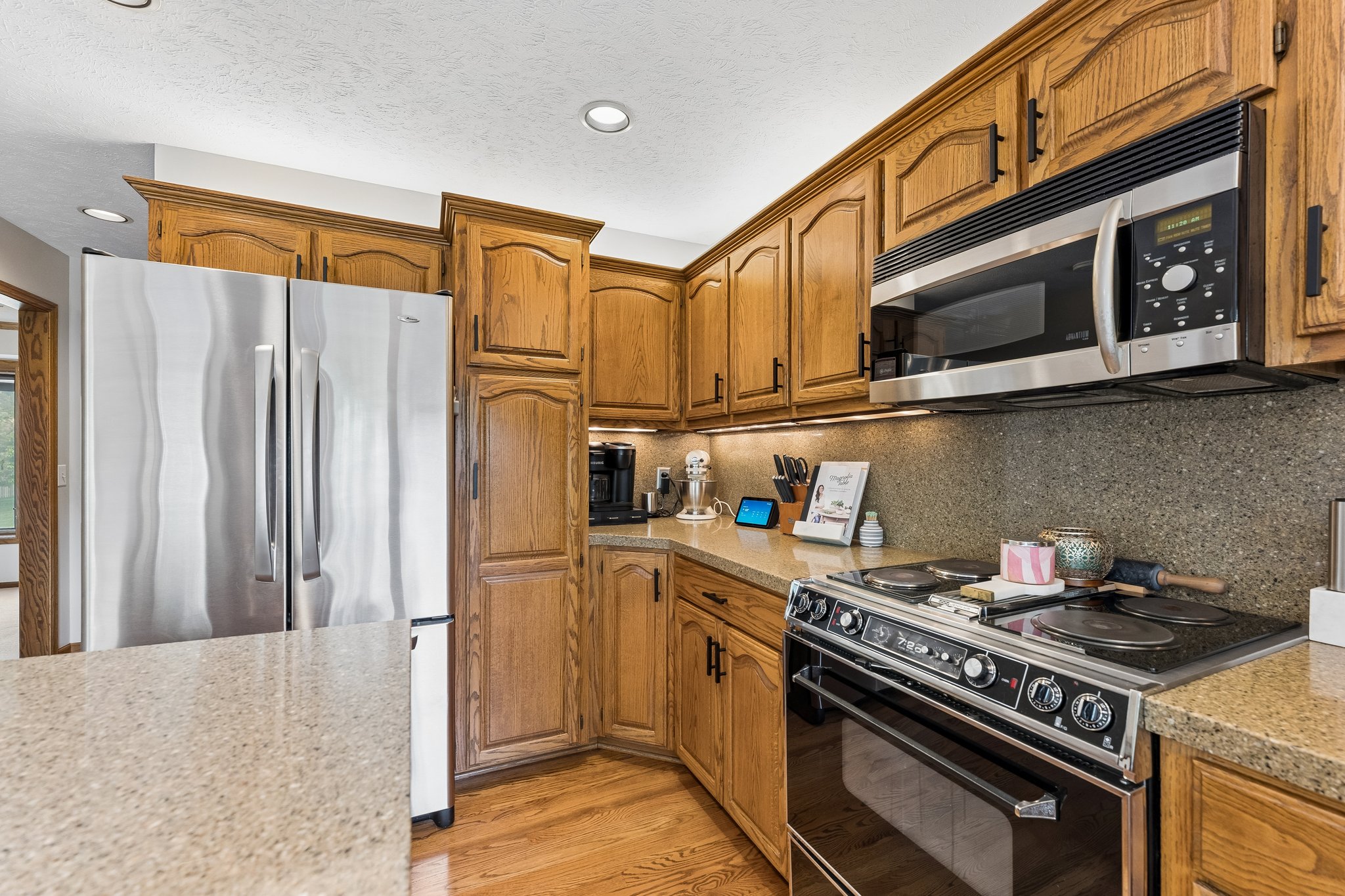 8740 - 6151 S 102nd Ave_007.jpg