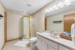 8740 - 6151 S 102nd Ave_029.jpg