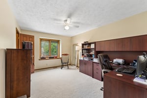 8740 - 6151 S 102nd Ave_030.jpg