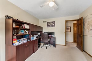 8740 - 6151 S 102nd Ave_031.jpg