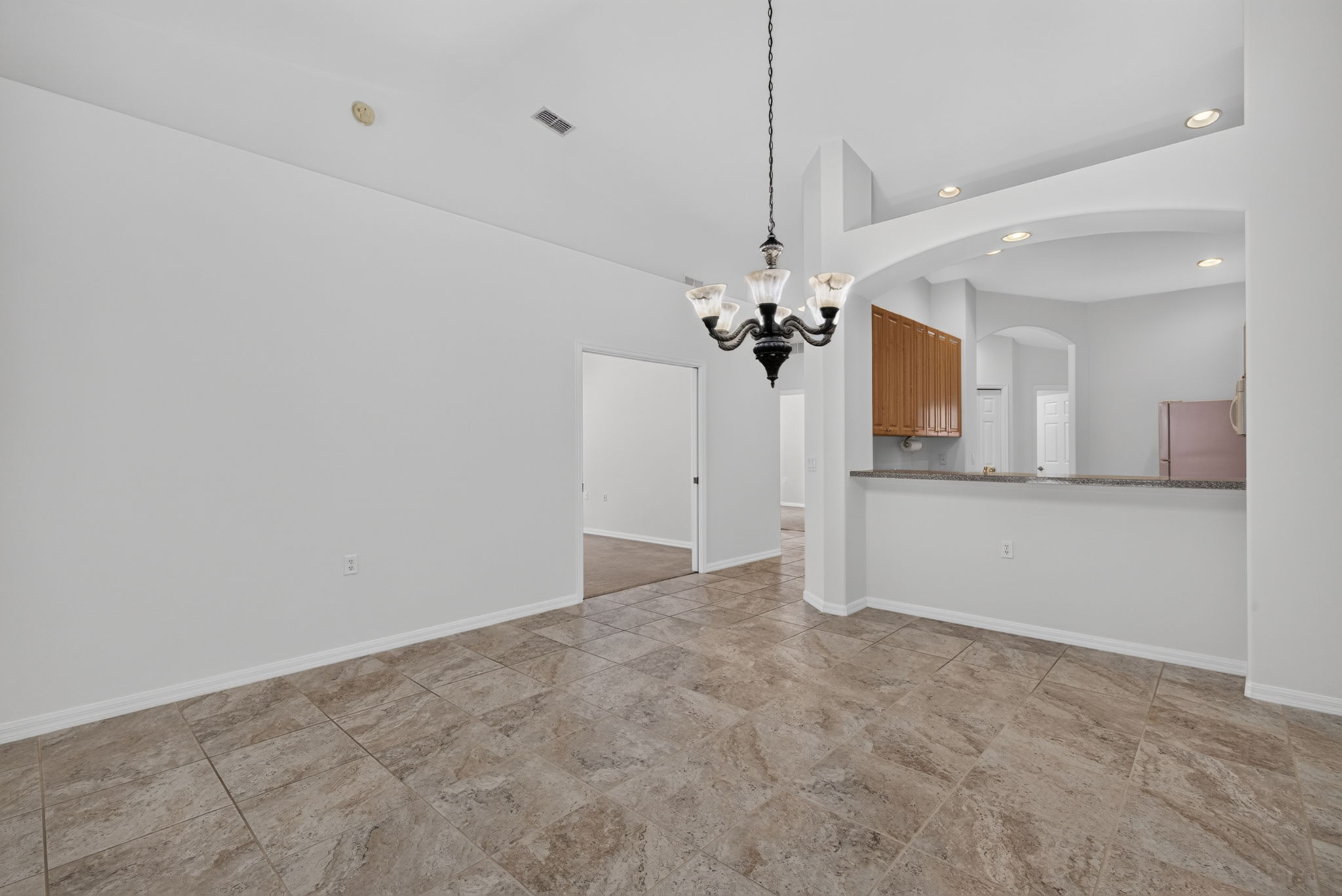 Dining Room 3 of 4