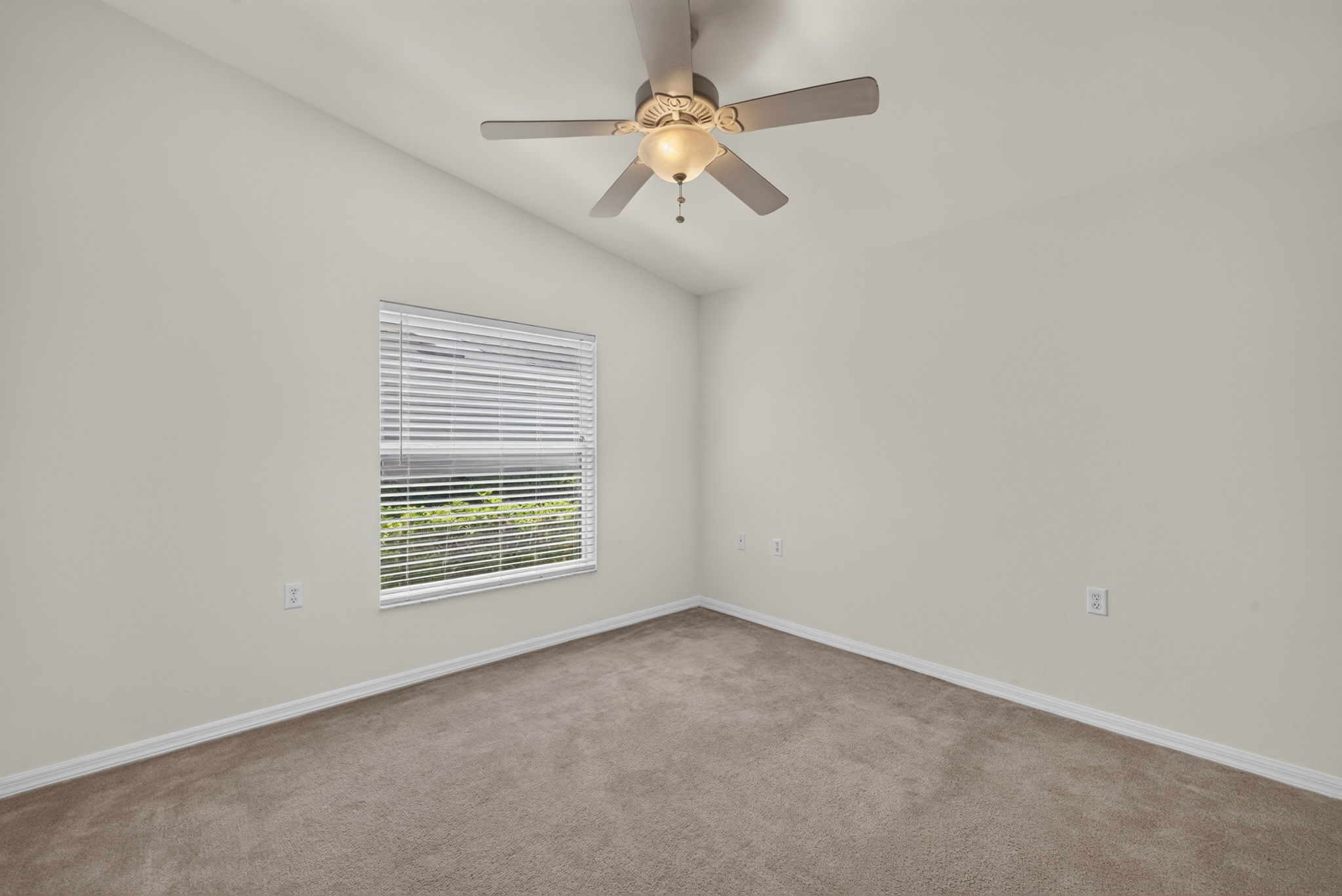 Guest Bedroom 2 -1 of 2
