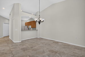 Dining Room 4 of 4
