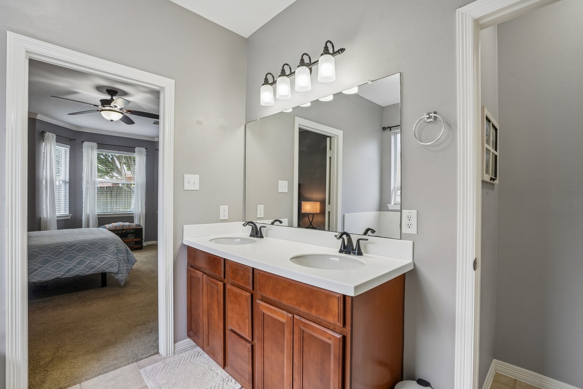 Warrington Ln-S1306-036.jpg