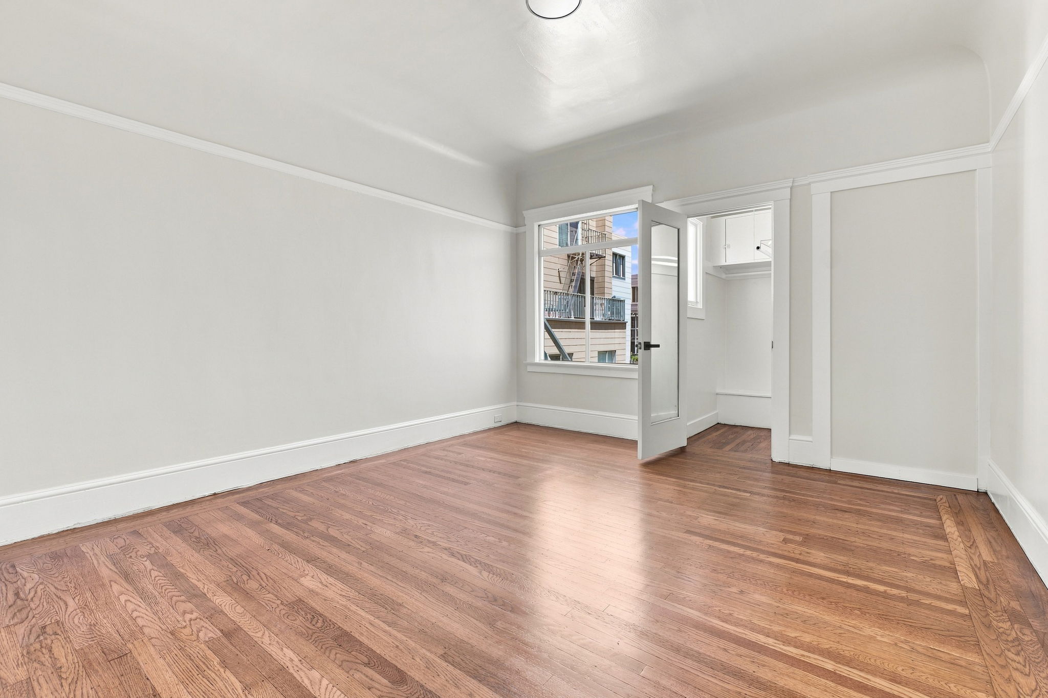 030_F8_616 39th Ave
