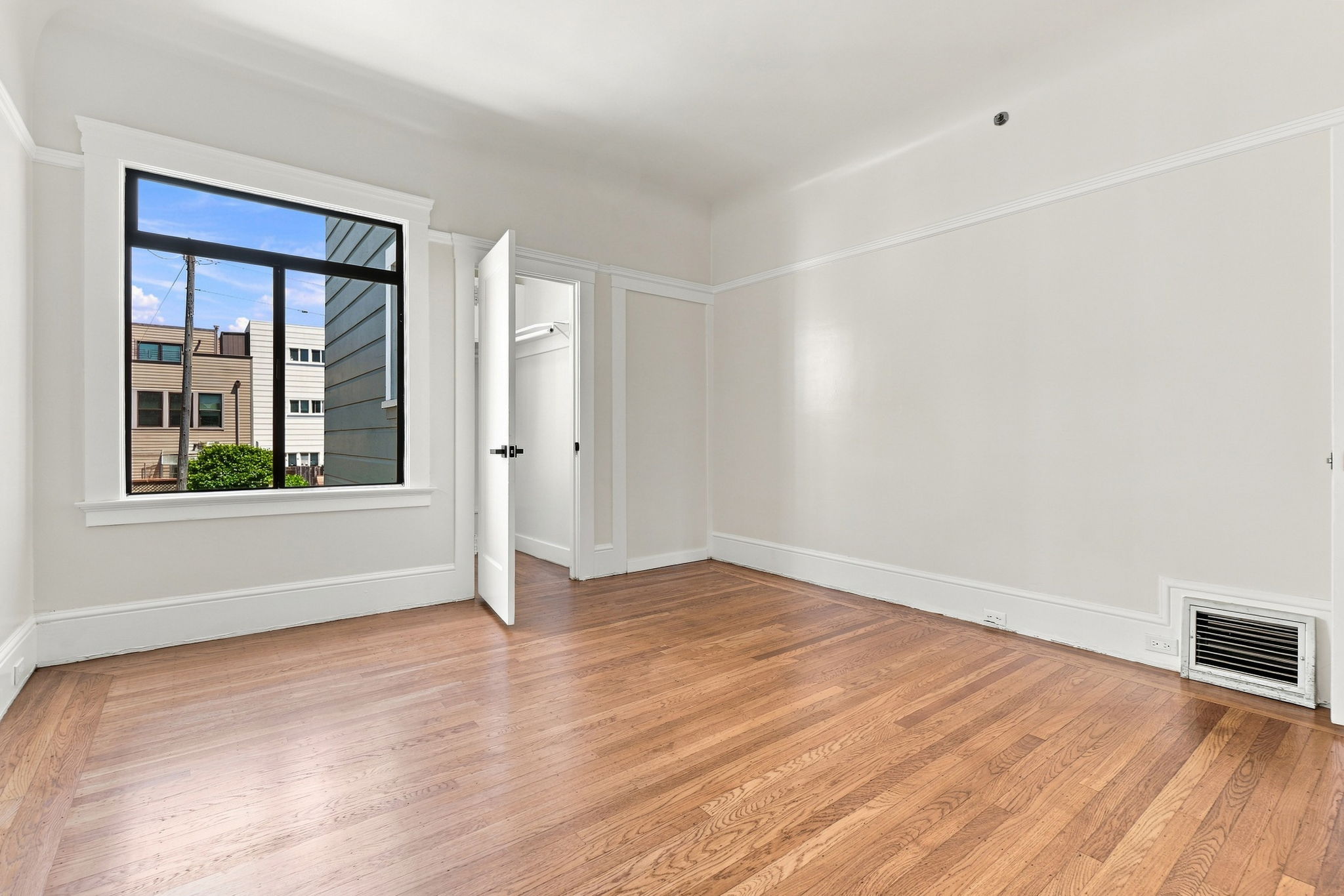 031_F8_616 39th Ave