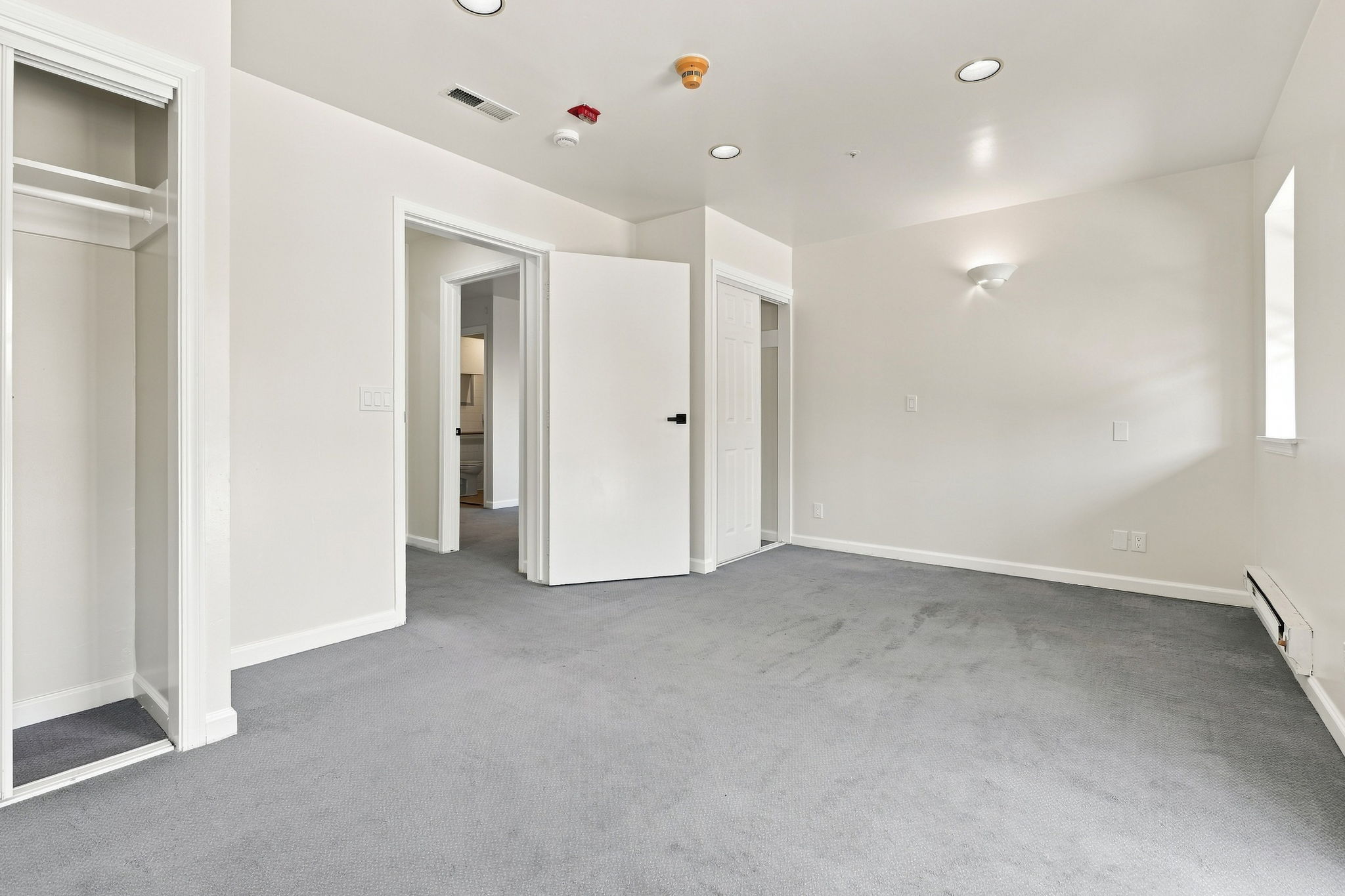 042_F8_616 39th Ave