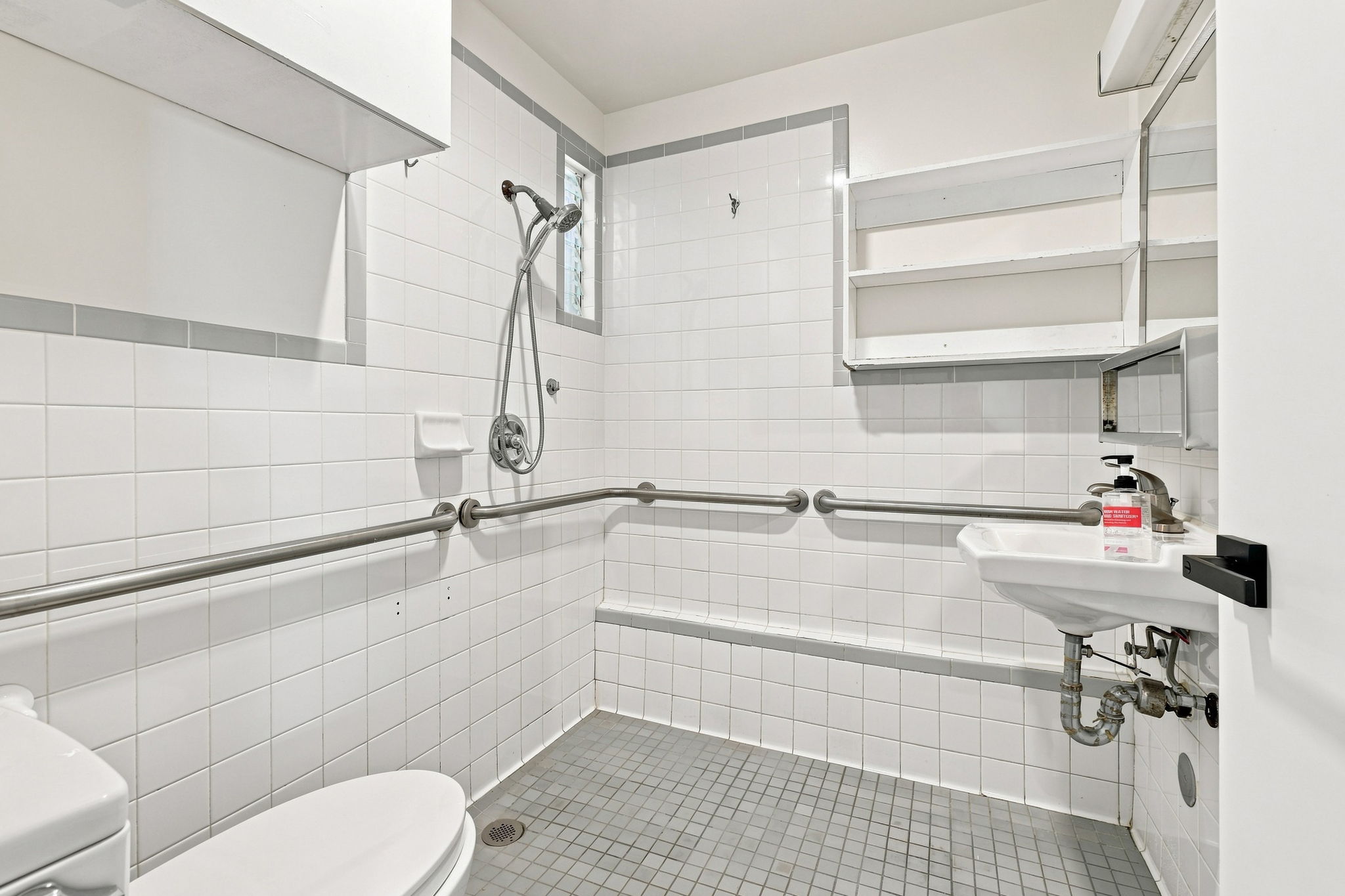 045_F8_616 39th Ave