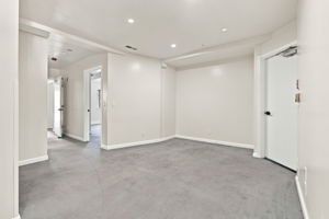 011_F8_616 39th Ave