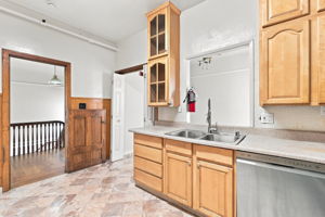 027_F8_616 39th Ave