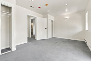 042_F8_616 39th Ave