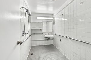 044_F8_616 39th Ave