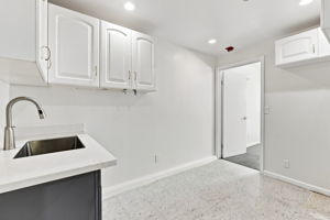 050_F8_616 39th Ave