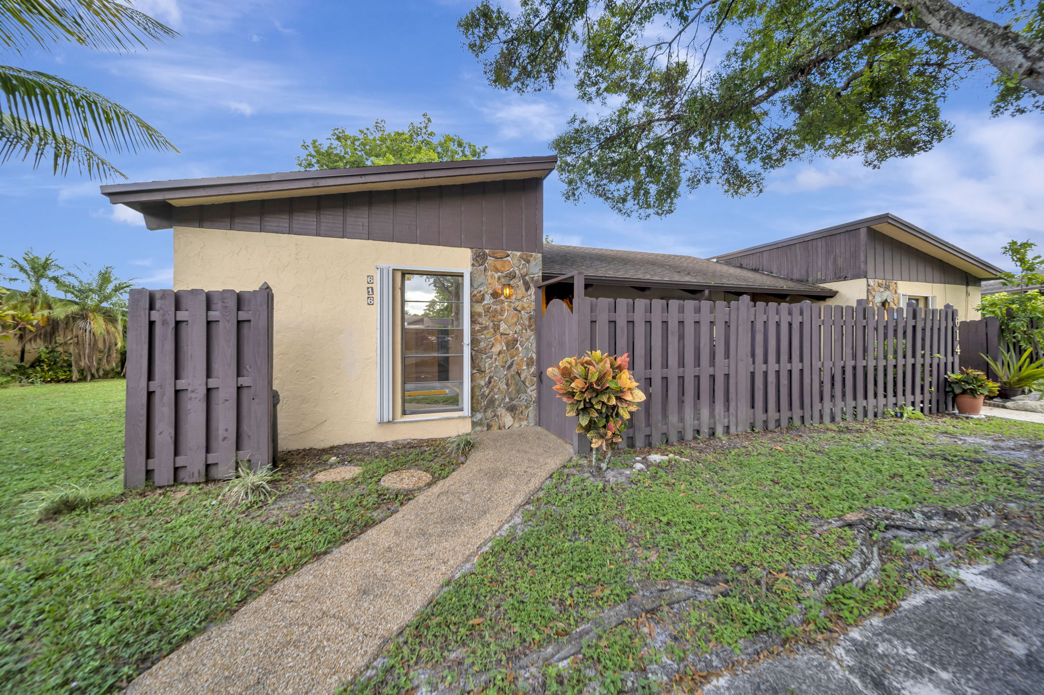 1000 NW 15th Ave, Boca Raton, FL 33486, US Photo 2