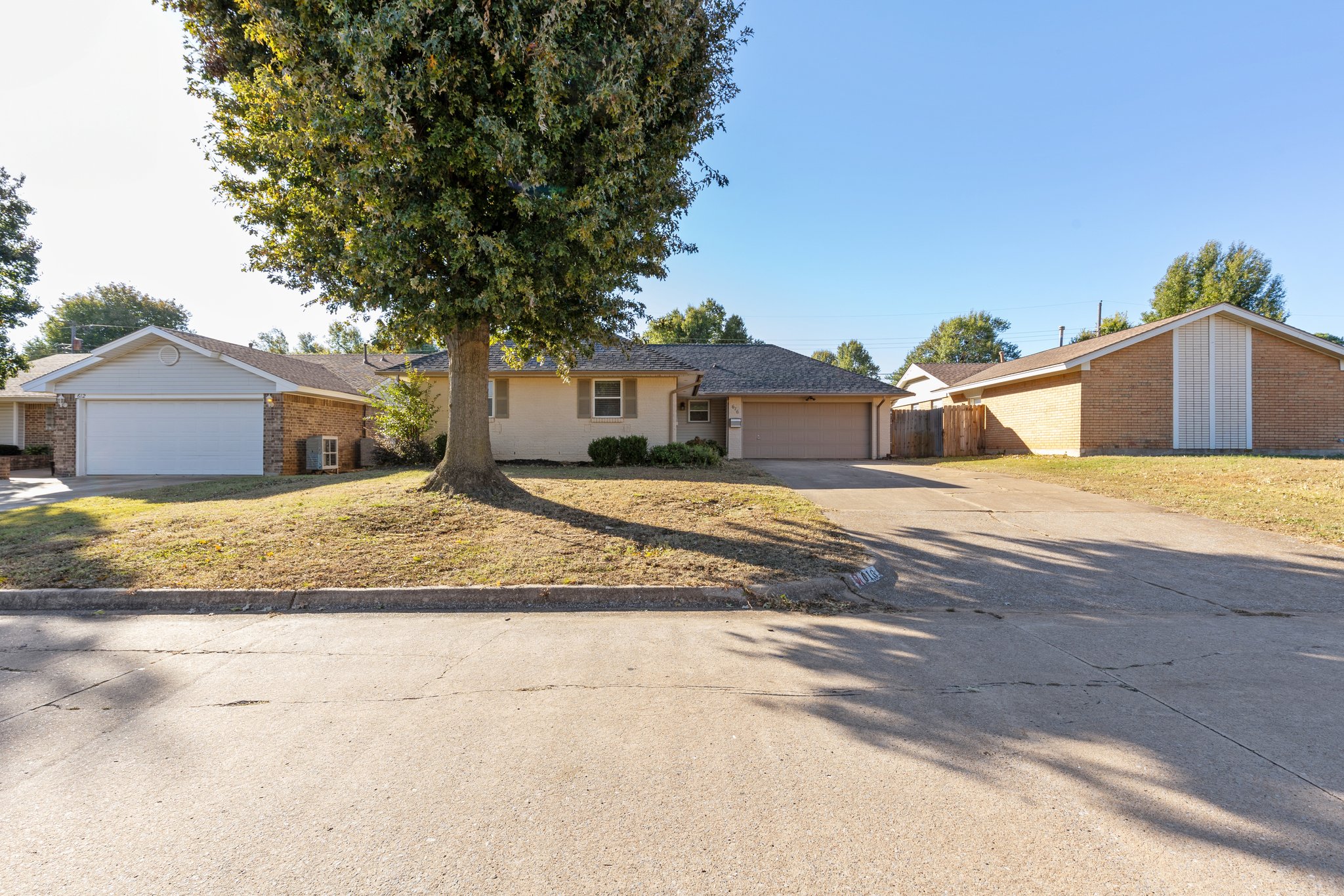 616 Fairlane Dr_001.jpg