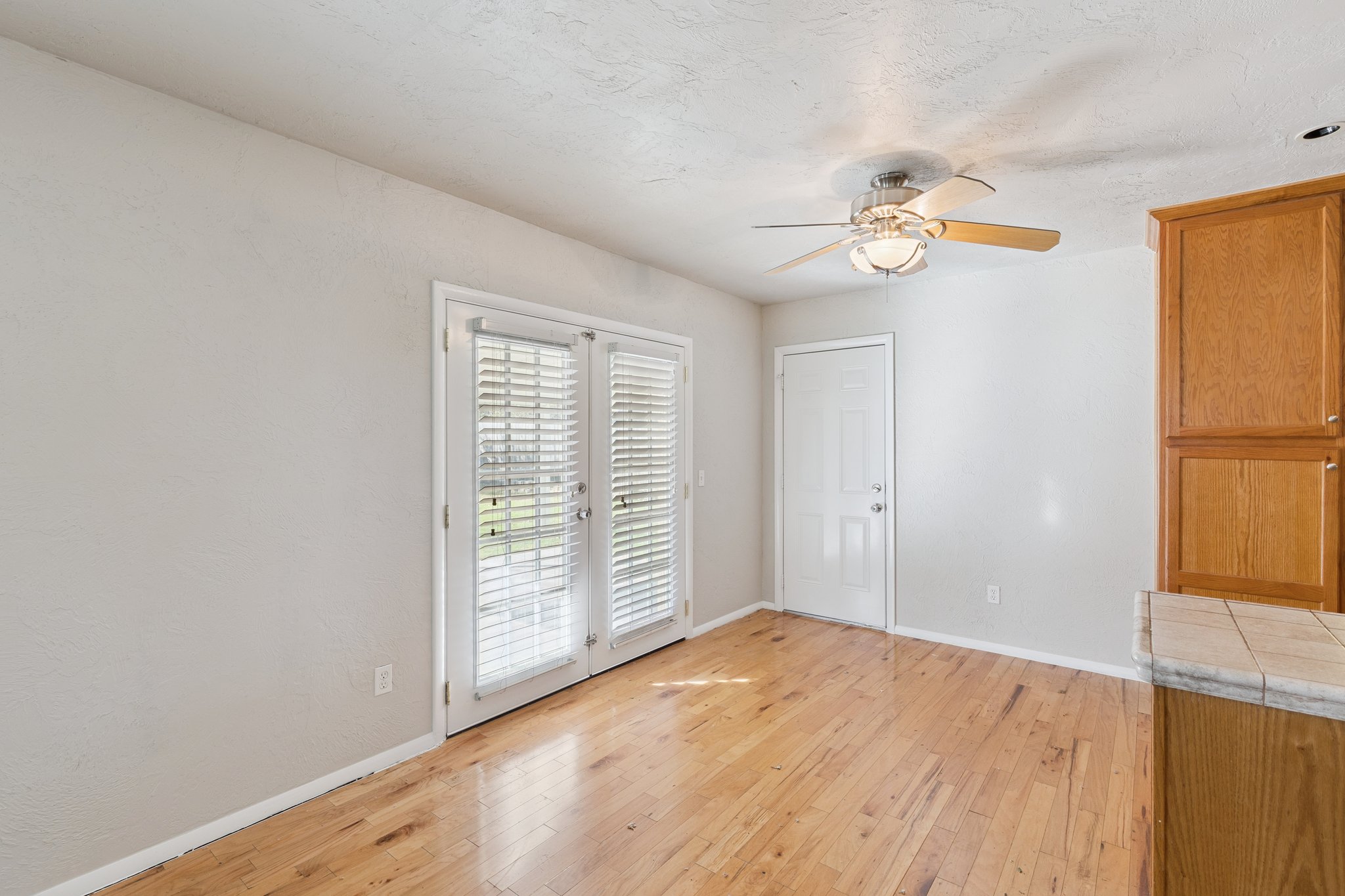 616 Fairlane Dr_013.jpg