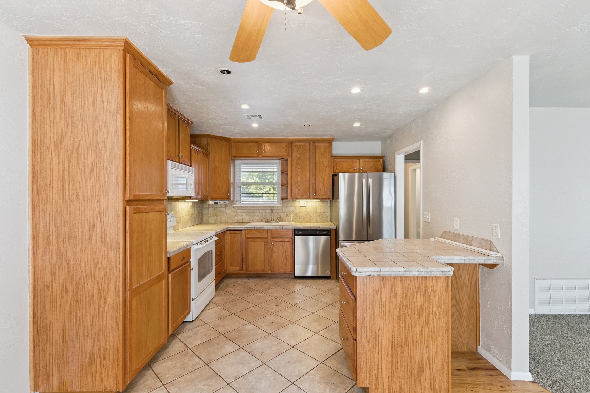 616 Fairlane Dr_015.jpg