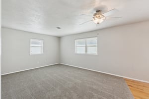 616 Fairlane Dr_007.jpg