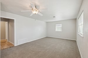 616 Fairlane Dr_008.jpg