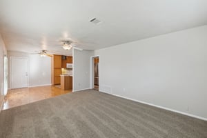 616 Fairlane Dr_009.jpg