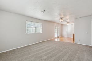 616 Fairlane Dr_010.jpg