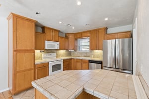 616 Fairlane Dr_016.jpg