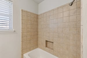 616 Fairlane Dr_022.jpg