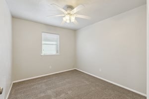 616 Fairlane Dr_024.jpg