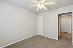 616 Fairlane Dr_025.jpg