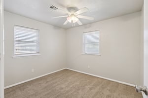 616 Fairlane Dr_026.jpg