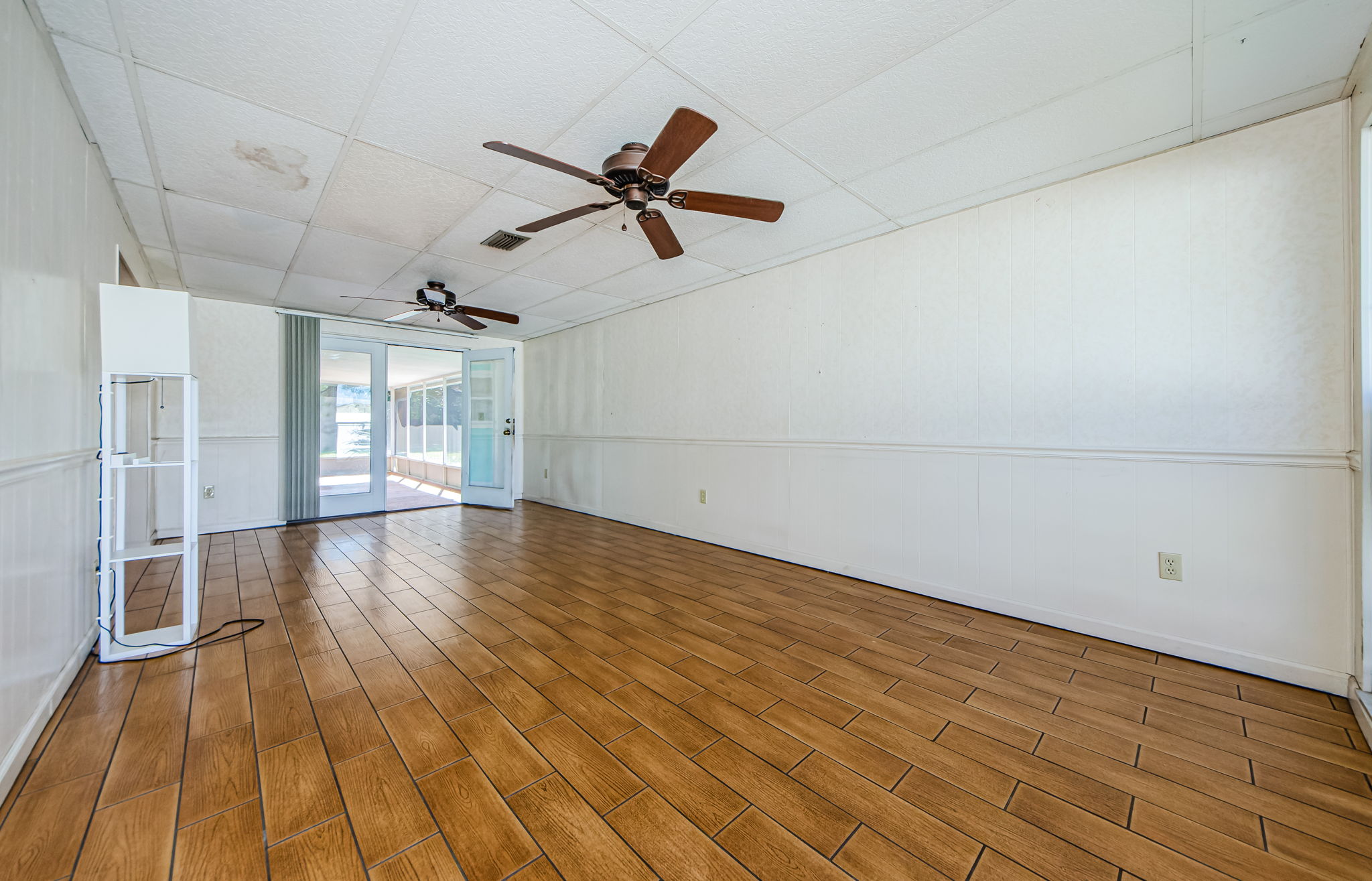 Family Room 4