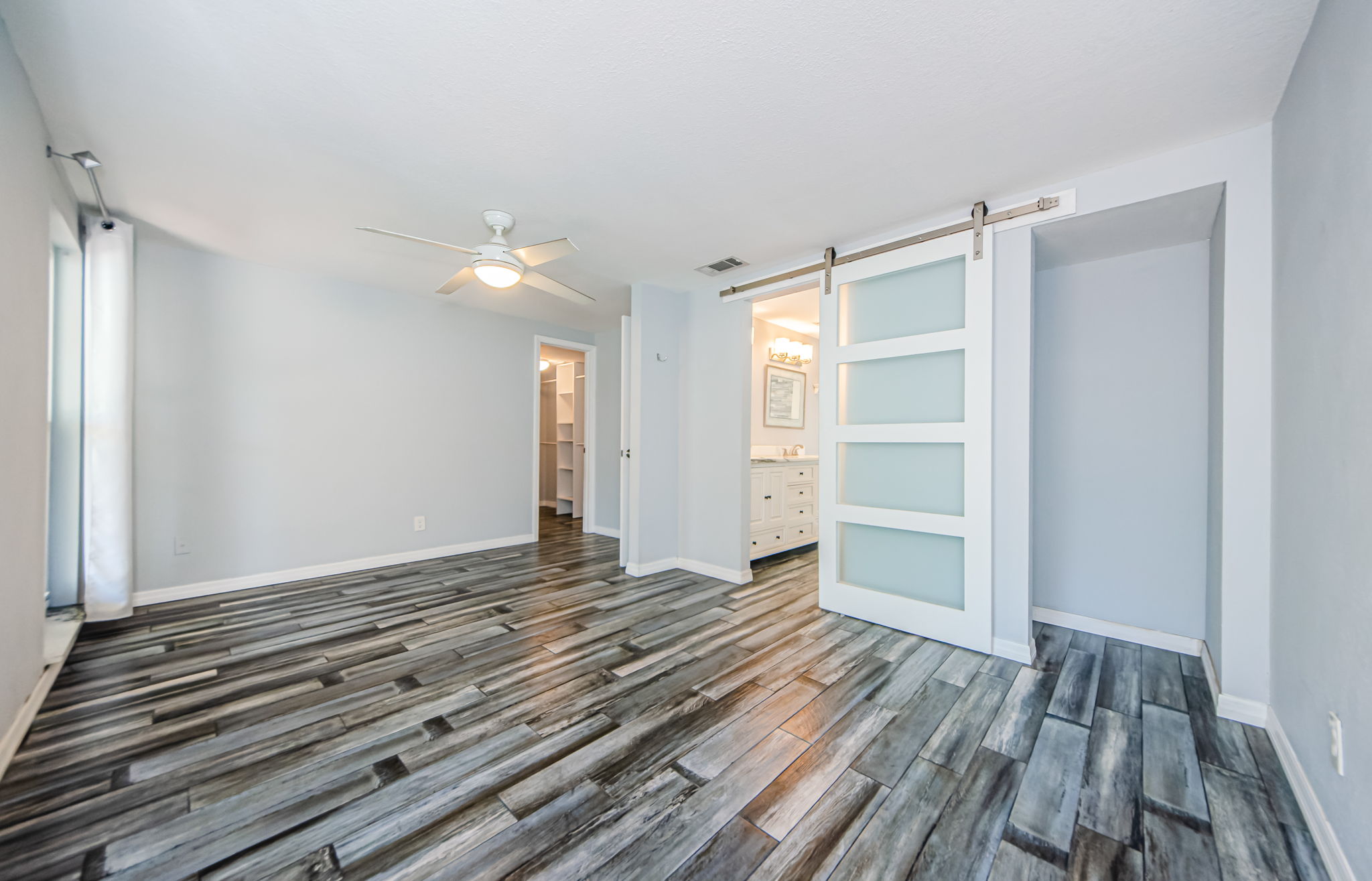 Master Bedroom 1b