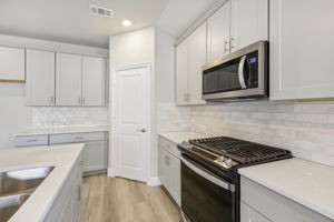 DFW - Eastridge - 616 Huntley Drive, McKinney, TX 75071 - 019