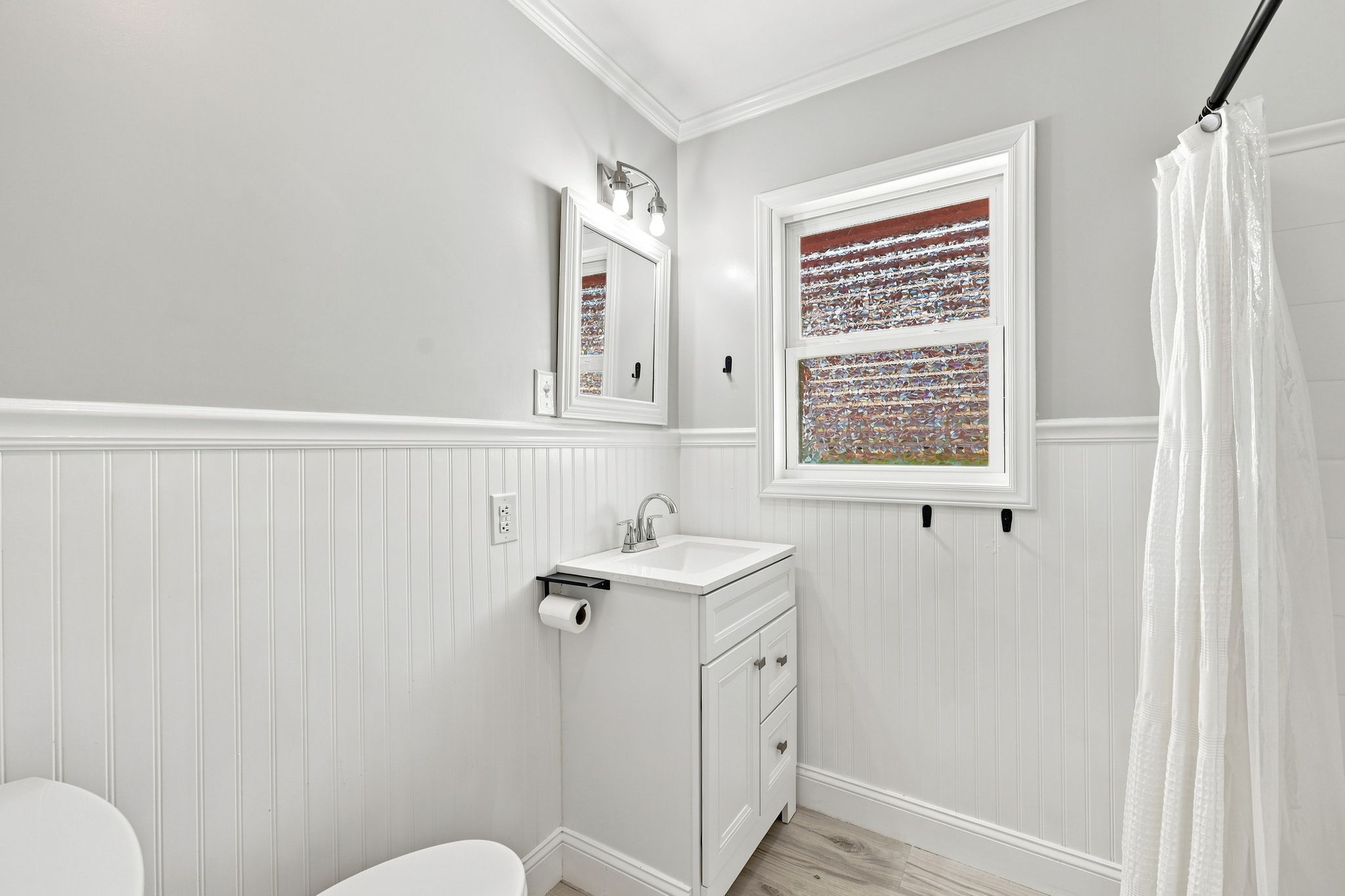 Upstairs Full Bath