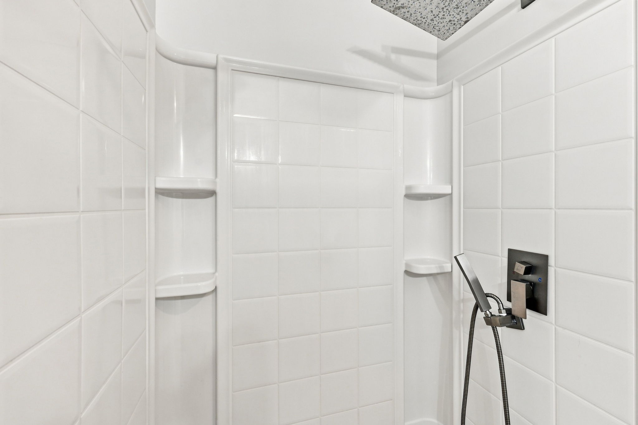 Upstairs Full Bath